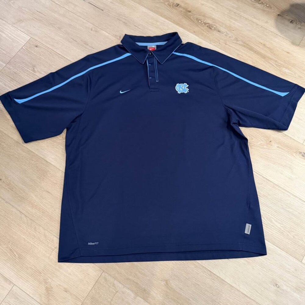 UNC Tarheels Nike FIT Polo Shirt Men XL Extra Large Dry NCAA Navy Light Blue